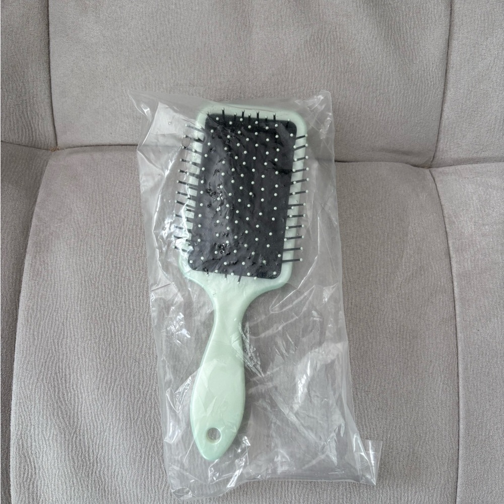 Divi Mint Paddle Hair Brush